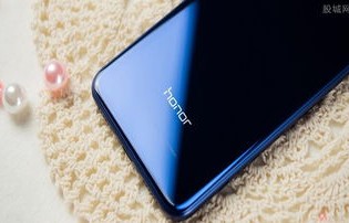 荣耀10青春版(荣耀10青春版参数)