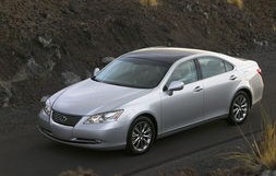 老款雷克萨斯es350(老款雷克萨斯es350多少钱)