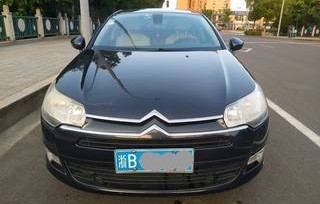 雪铁龙c5二手车价格(雪铁龙c5二手车价格及图片)