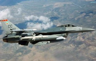 美军F-16战机群集结中东，战略布局与安全态势的深度解析