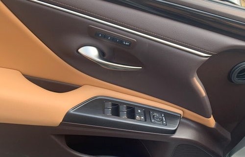 雷克萨斯es250落地价(雷克萨斯es250最低价)