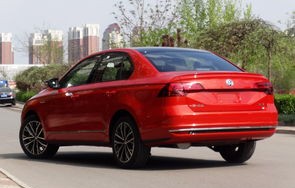 宝来和朗逸哪个性价比高(宝来与朗逸哪个好宝来与朗逸哪个好)