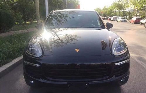 新款保时捷卡宴图片(新款保时捷卡宴图片内饰)