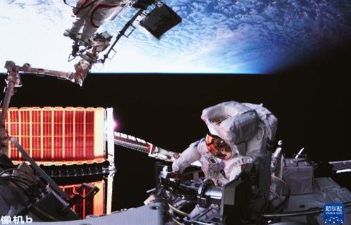 回顾神十九乘组出征太空的壮丽之旅