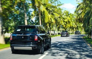 劳斯莱斯价格及图片(劳斯莱斯试驾)