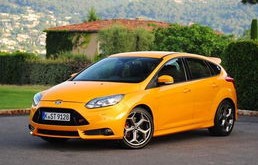 福特福克斯2013款(福特福克斯2013款18l仪表)