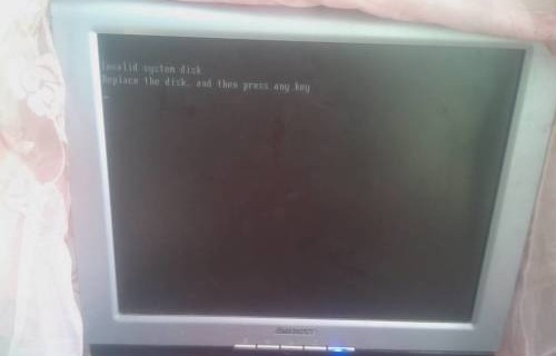 联想a828t(联想a828t开不了机,一直闪屏)