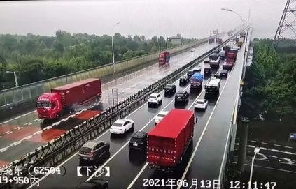 返程车流，微小震撼中的宏大力量