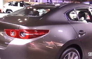 新马自达3报价及图片(2022新款马自达3车型)