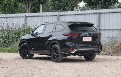 丰田皇冠陆放2023款报价及图片(丰田皇冠陆放2023款报价及图片汉兰达)