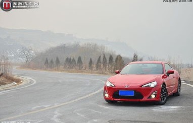 丰田86，经典车型的魅力与传承