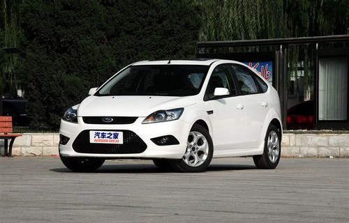 长安福特两厢自动挡(长安福特两厢自动挡多少钱)