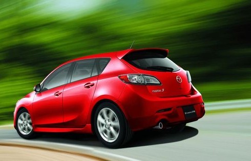 马自达两厢车图片(马自达两厢轿车)