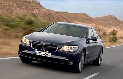 宝马7系图片高清大图(宝马7系图片壁纸)