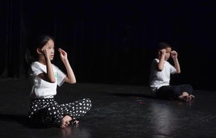 短剧厂花也疯狂——苟钰浠的演艺人生