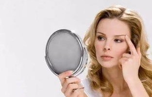 惊现奇迹！95后女子鼻塞两月，竟查出癌症——从困境到康复的抗癌之路