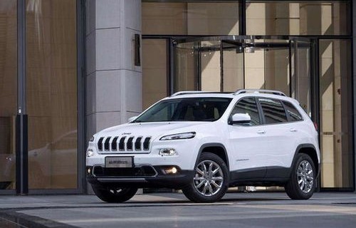 jeep适合女生开的车型(2024最建议买的女士车)