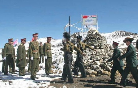 中印边境军队开始撤退，中方如何回应？