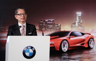 华春莹发图对比中美电动汽车贸易，展现中国电动汽车的崛起与全球竞争力