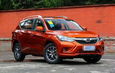 比亚迪suv车型及报价(比亚迪suv车型及报价及图片)