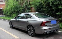 沃尔沃s60报价及参数(沃尔沃s60报价及图片 最低报价)