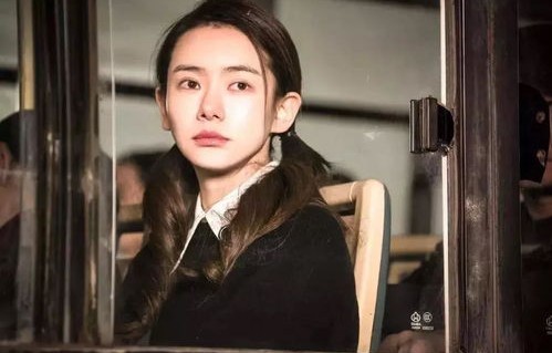 张启璇的蜕变，从总裁夫人到职场新星的100集奋斗记