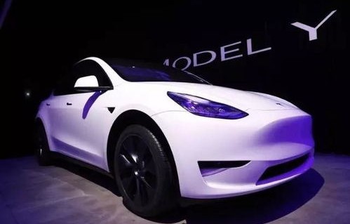 马斯克，苹果若作恶，特斯拉就造手机——科技巨头的竞争与跨界创新