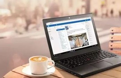 联想1800，历史、技术与未来的交织