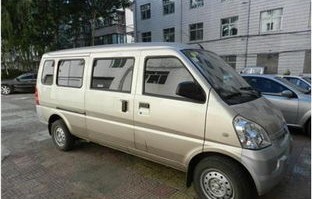 五菱面包车(五菱面包车尺寸)