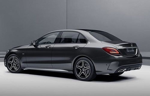 奔驰最新价格(奔驰最新价格2024款30万左右)