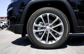 jeep指挥官(jeep指挥官轮胎型号)