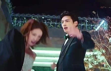 短剧，破产总裁手撕拜金女友——百集人生大戏