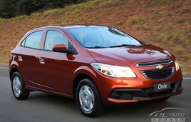 雪佛兰小型轿车(雪佛兰汽车小型)