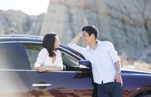 替身少女，短剧中的金钱追逐