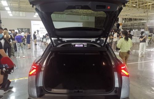 雪铁龙凡尔赛c5x价格图片(雪铁龙凡尔赛c5x2024款)