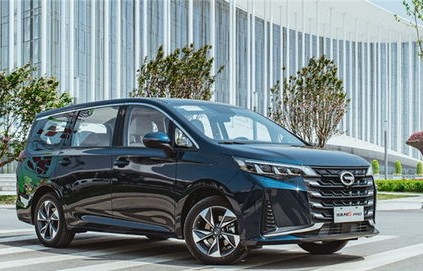 传祺m6(传祺m6七座图片及报价图片2023款)