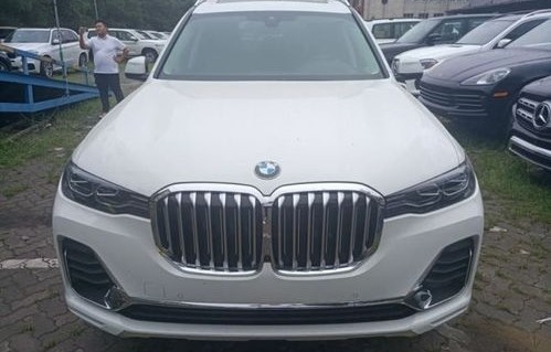 宝马x7价格(宝马x7价格落地多少万2024)