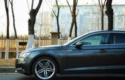 奥迪a5女士版(奥迪a5女士版价格)