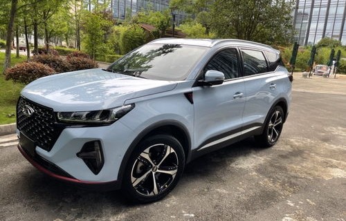 奇瑞瑞虎7plus报价及图片(瑞虎7plus价格及图片)