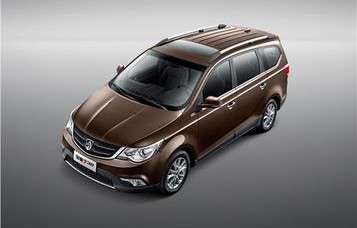 宝骏730报价及图片(宝骏7302020新款报价)