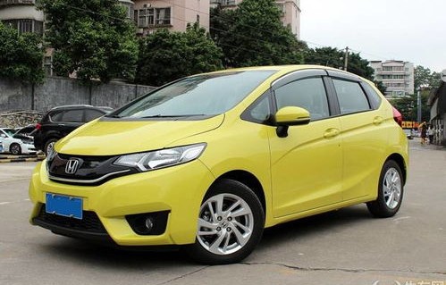 本田飞度女款自动挡(本田飞度女款自动挡二手车)