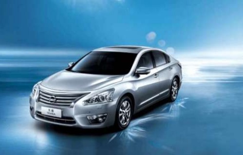 天籁是什么档次的车(天籁是什么档次的车标)