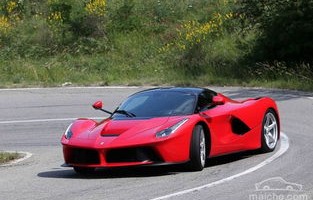 法拉利价格及图片(法拉利价格及图片大全)