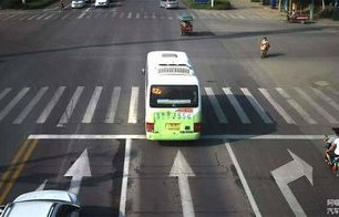 闯红灯12123多久能显示(怀疑闯红灯12123多久能显示)