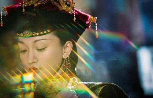 万人之上的短剧传奇——杨晓萱的80集人生