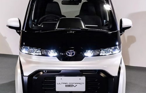 丰田10万左右的车图片(丰田10万左右的车图片)