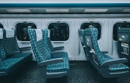 高铁座椅犄角之谜,功能与用途的探索