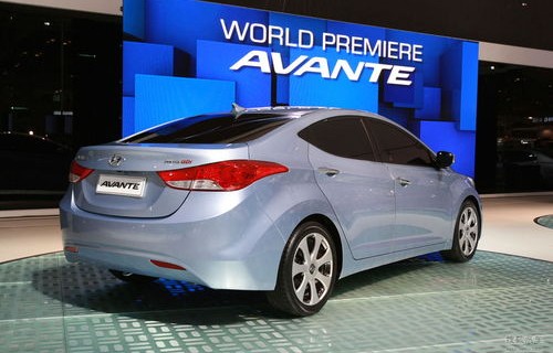 现代伊兰特图片(现代伊兰特图片高清)