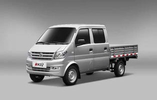 东风小康双排小货车(东风小康双排小货车报废多少钱)