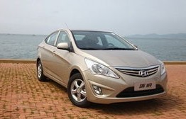 现代瑞纳二手车值得买吗(现代瑞纳二手车值得买吗知乎)